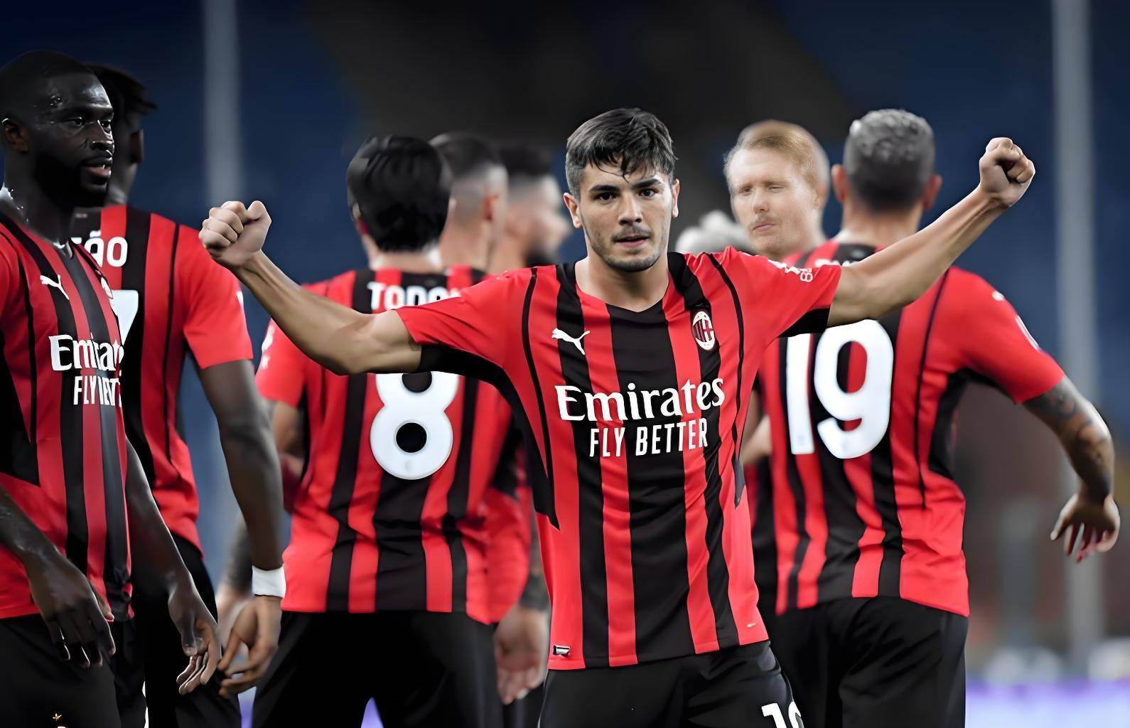 九游体育官网入口-包含国际比赛日意甲传出新动向;AC米兰造点机会;管理层表态——气氛紧张;赛程密集仍需轮换的词条