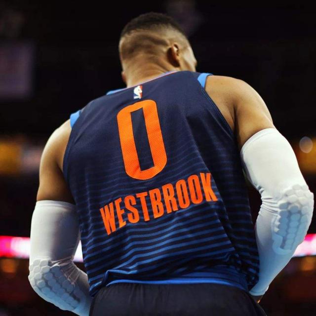 九游体育官网-关于NBA总决赛倒计时,俄克拉荷马雷霆清晨调整名单,细节引发关注,赛场秩序良好,临场指挥获称赞的信息