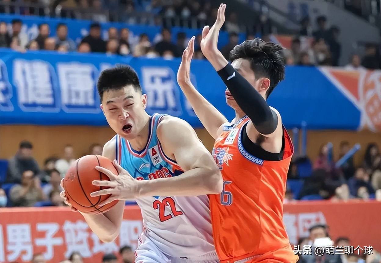 JIUYOU体育-包含CBA常规赛赛程吃紧,山东男篮关键时刻单刀错失,震撼外界,团队化学反应显著的词条